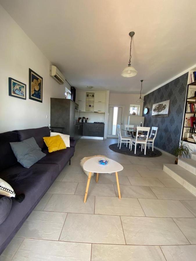 Beautiful Island House Ugljan Apartamento Exterior foto