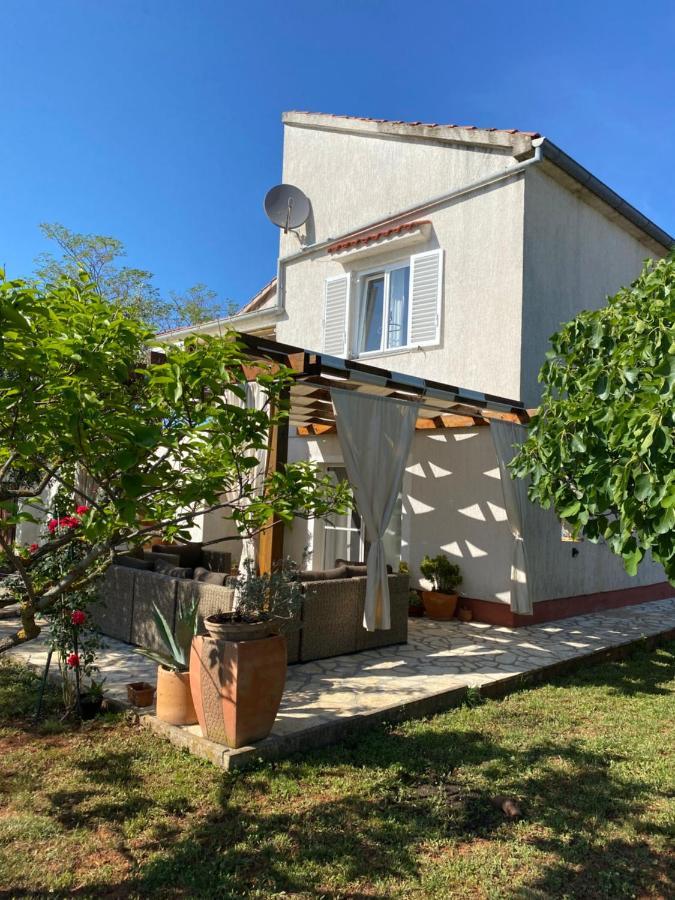 Beautiful Island House Ugljan Apartamento Exterior foto